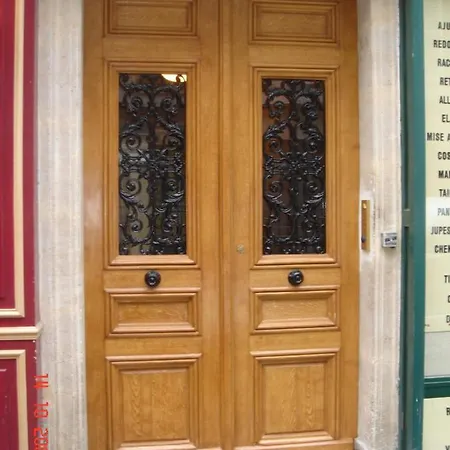 Multiresidence L'elysee Lägenhetshotell Paris