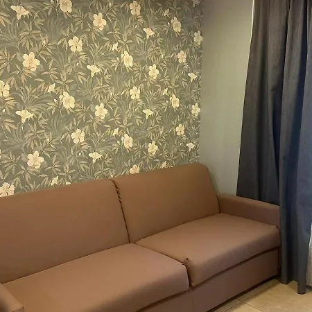 ملتيريزيدنس لإليزيه شقة فندقية