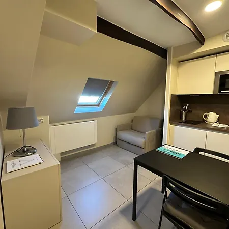 Hotel apartamentowy Multiresidence L'elysee 4*