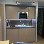 Multiresidence L'elysee Apartahotel París