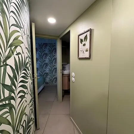 ملتيريزيدنس لإليزيه شقة فندقية 4*