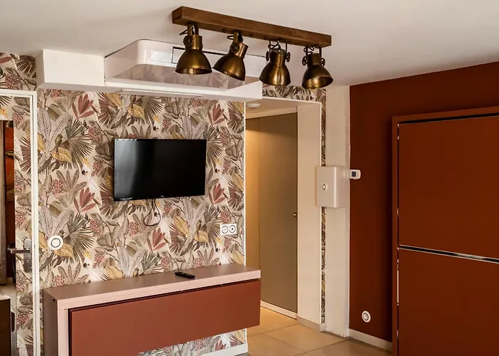 Multiresidence L'elysee Apartahotel París